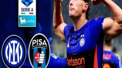 李家超探望香港男子冰球队受伤队员